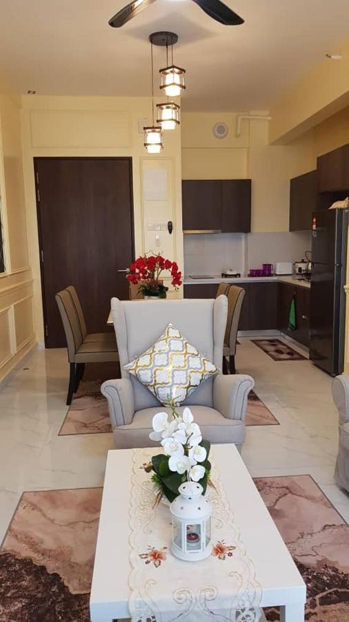 Aleeya Suite @ Troika Residence コタバル エクステリア 写真